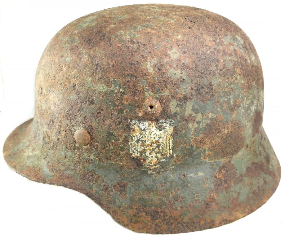 Wehrmacht helmet M35 DD / from Stalingrad