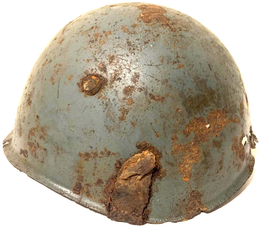 Italian helmet M33 / from Rossosh