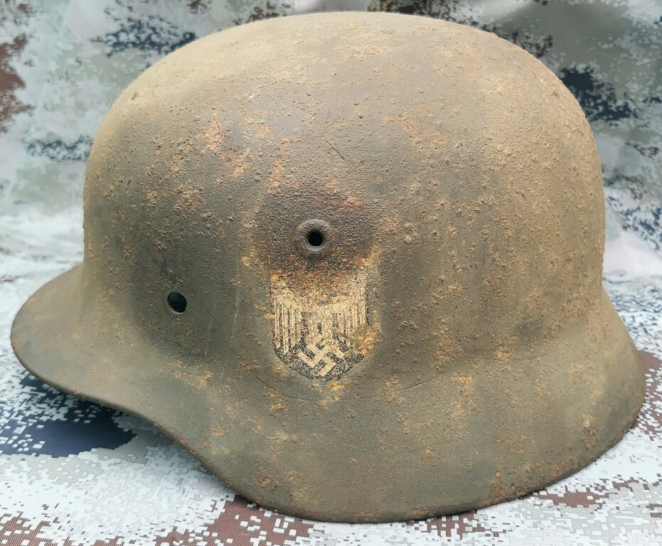 Wehrmacht helmet M40 / from Rostov