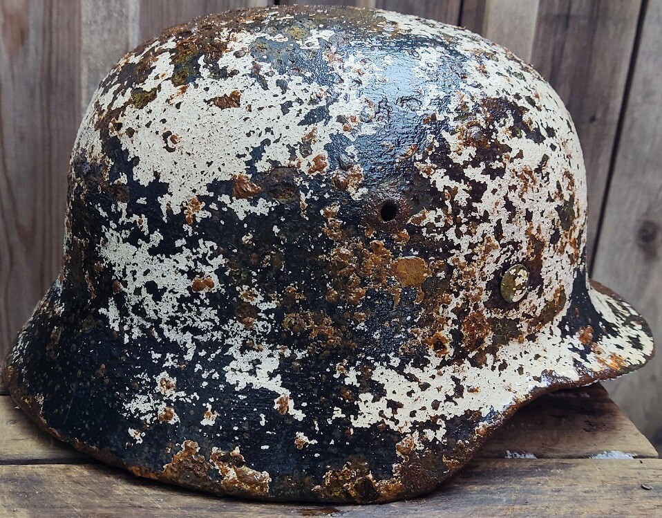 Winter camo German helmet M40 / from Novgorod
