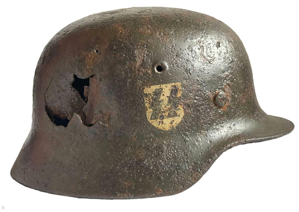 Waffen SS helmet M40 / from Rzhev