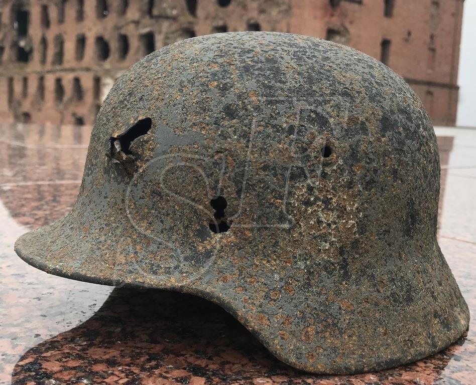 German helmet M40 / from Stalingrad