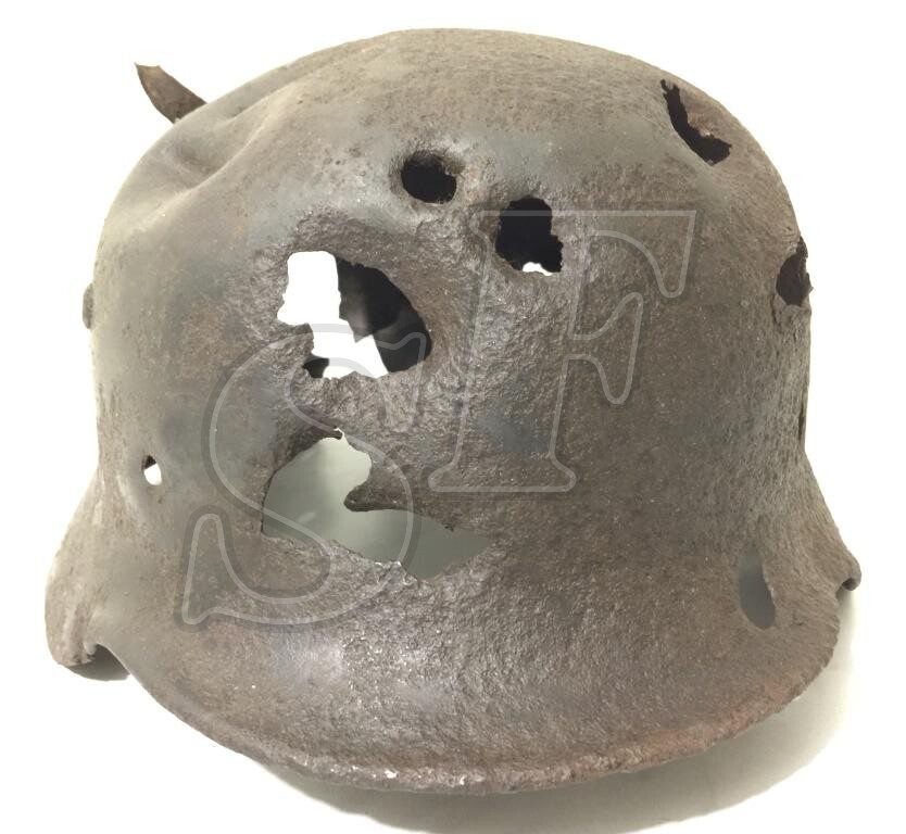 German helmet M35 / from Stalingrad