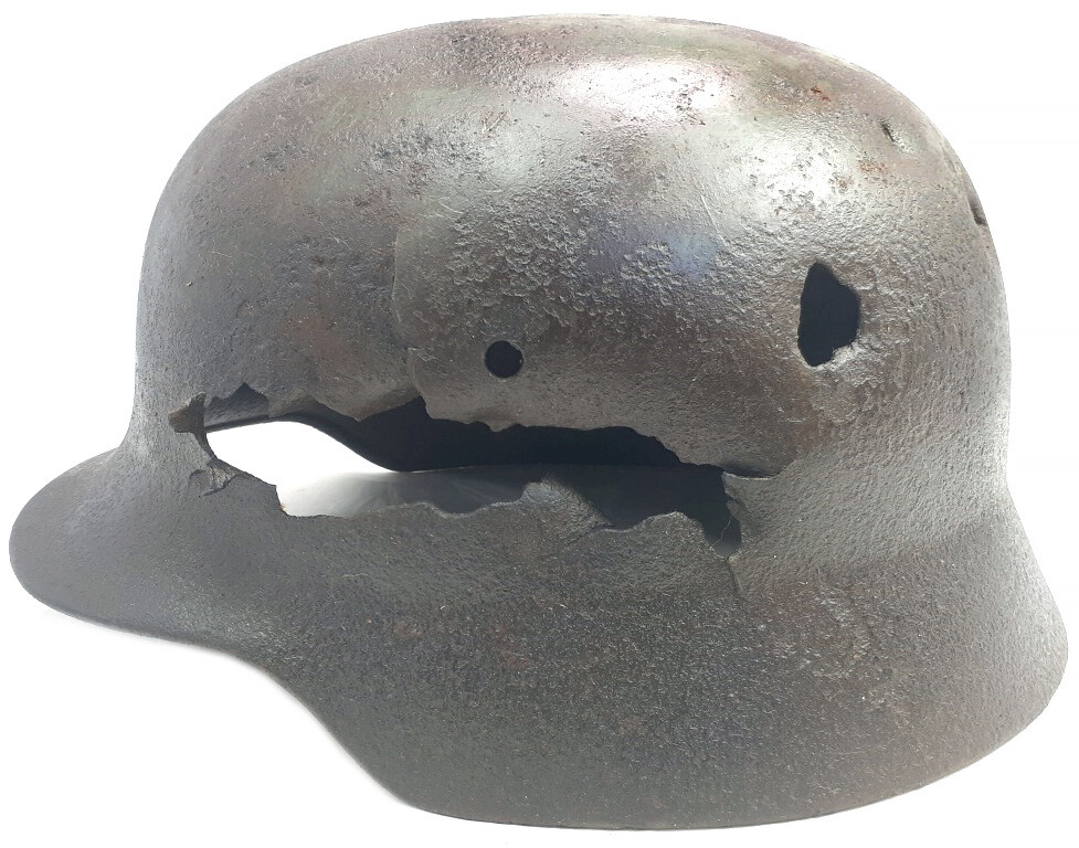 German helmet M35 / from Stalingrad