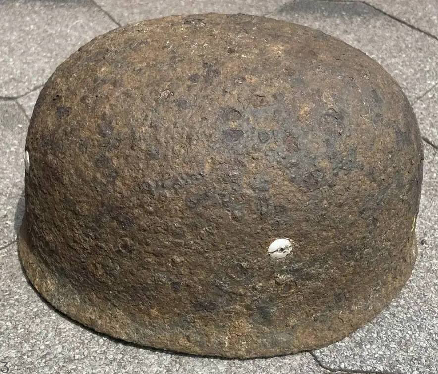 Paratrooper M38 helmet / from Konigsberg