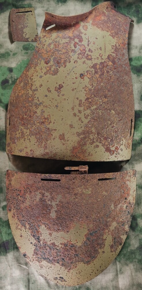 Soviet Steel Bib CN-42 / from Dukhovshchina
