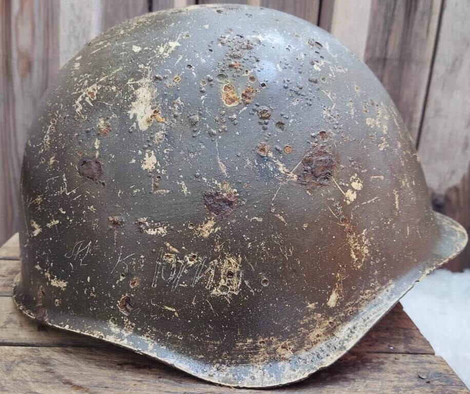 Soviet helmet SSh39 / from Karelia