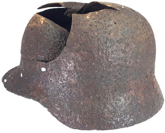 German helmet M40 / from Stalingrad
