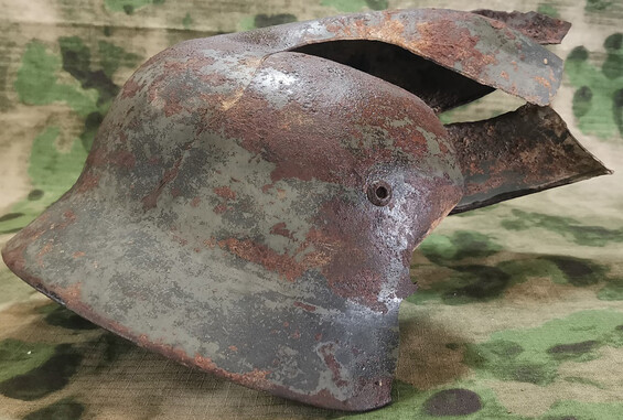 German helmet M35 / from Stalingrad