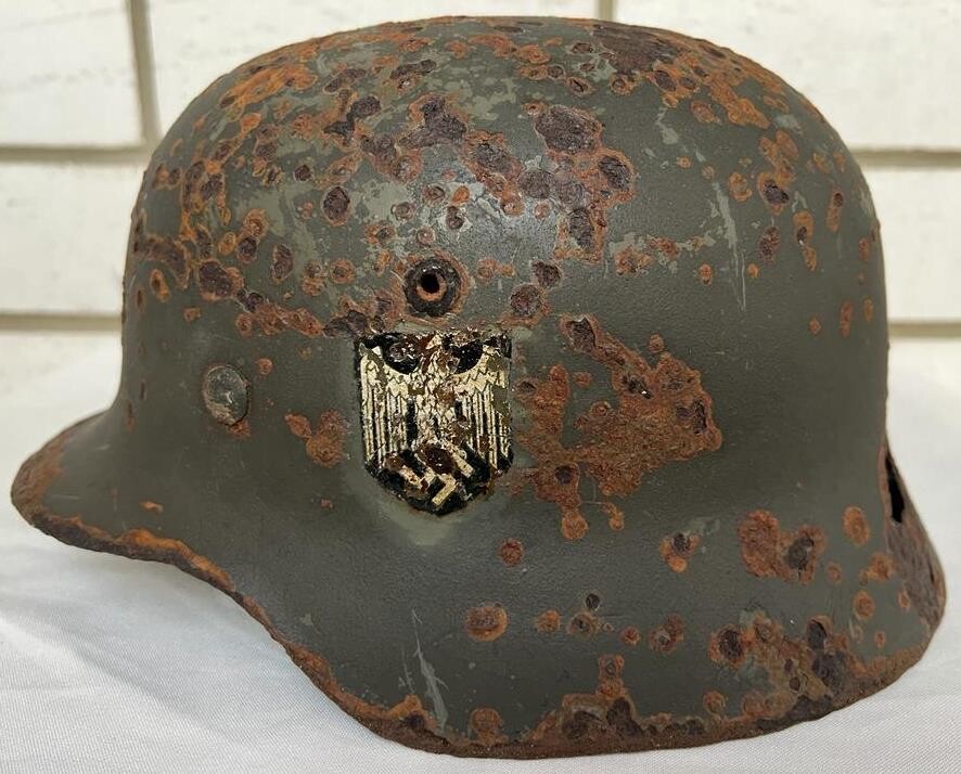 Wehrmacht helmet M35 DD / from Leningrad