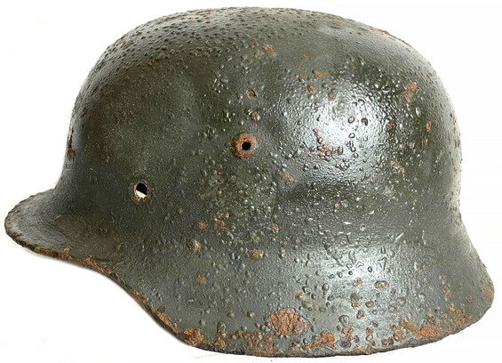 German helmet M35 / from Stalingrad