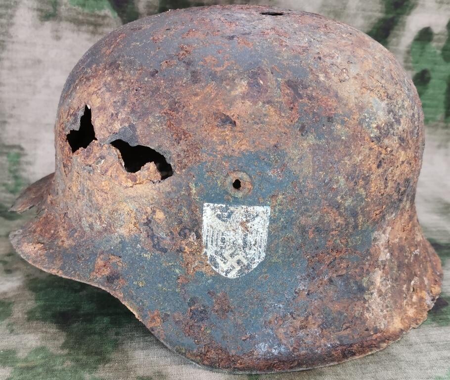 Wehrmacht helmet M42 / from Kursk