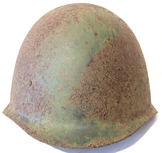 Soviet helmet SSh40 / from Leningrad
