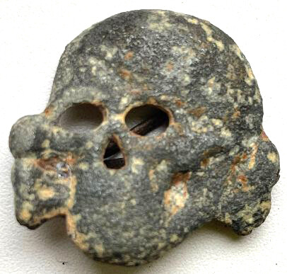 Waffen SS collar tab skull