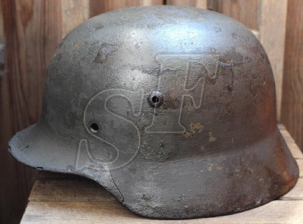 German helmet M35 / from Leningrad