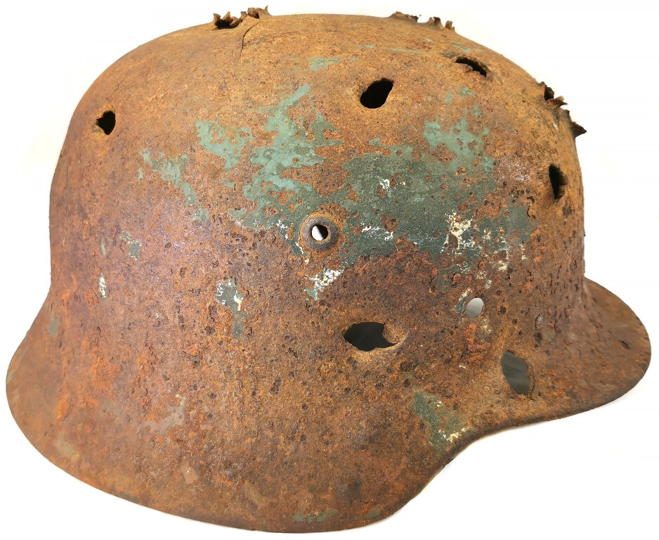 German helmet M35 / from Stalingrad