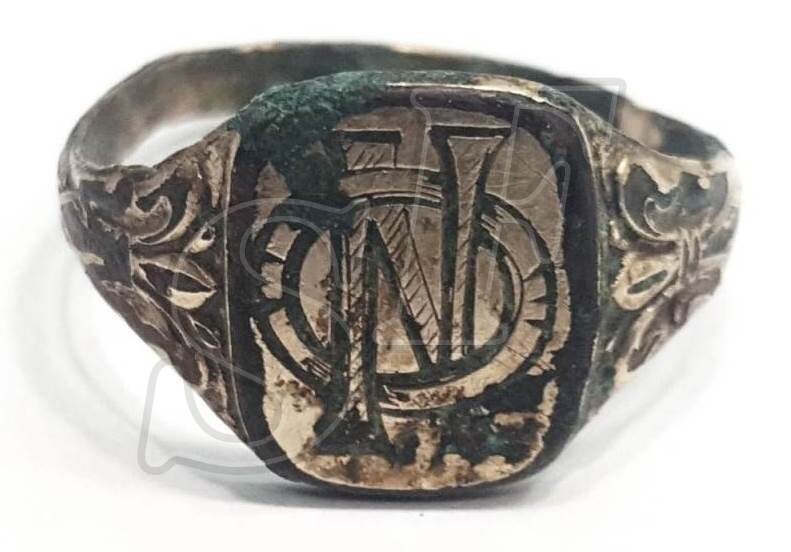Ring with the initials