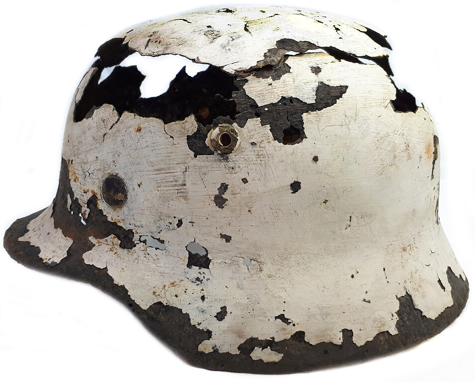 Winter camo German helmet M35 / from Stalingrad