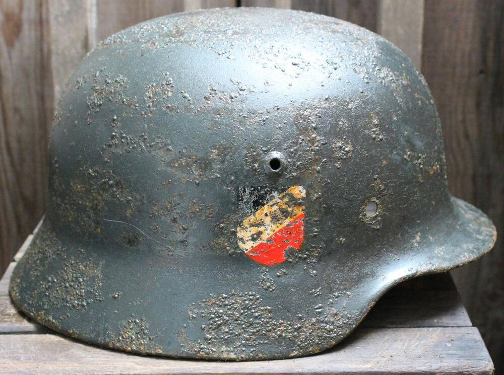 Wehrmacht helmet M35 DD / from Smolensk