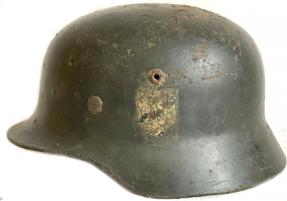 Wehrmacht helmet M35 / from Novgorod
