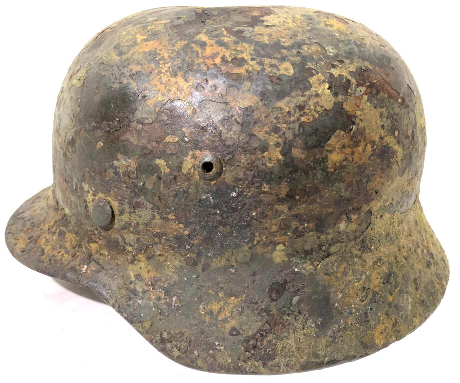 German helmet M35 / from Leningrad