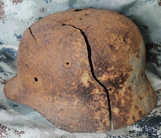 German helmet M40