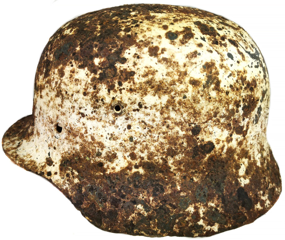 Winter camo German helmet M35 / from Leningrad