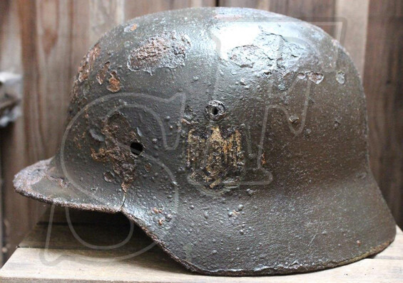 Wehrmacht helmet M35 / from Smolensk