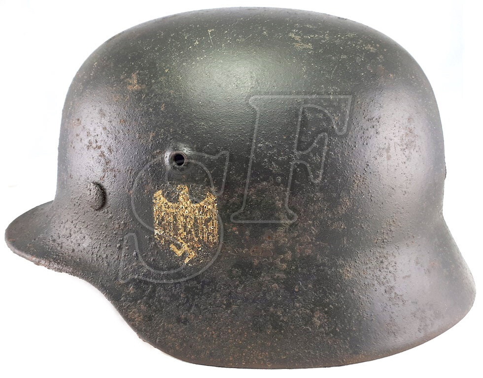 Wehrmacht helmet M40 / from Kursk