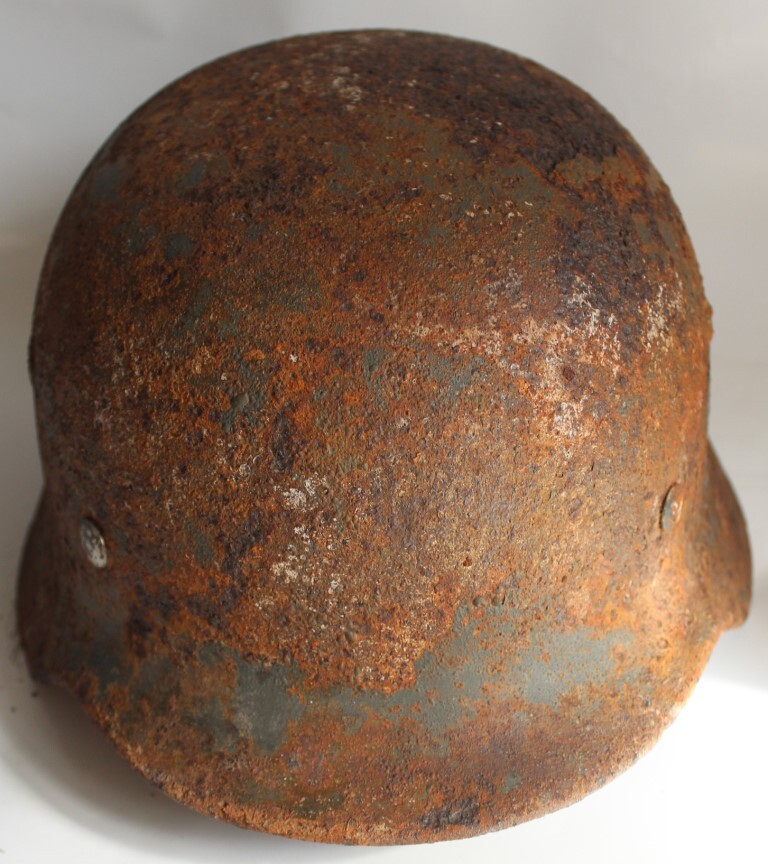 German helmet M35 / from Stalingrad