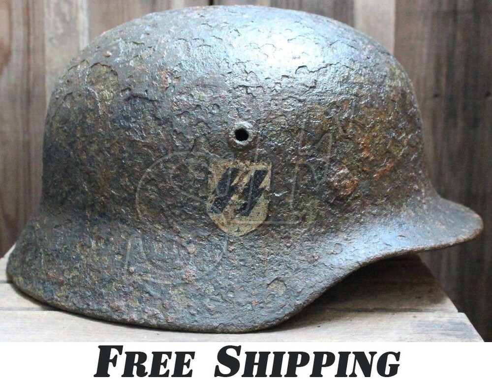 Waffen SS helmet M40 / from Belarus