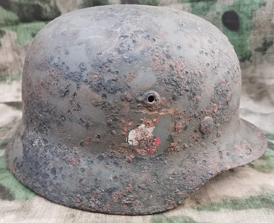 German helmet M35 DD / from Novgorod