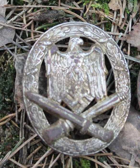 Stamped General Assault Badge / from Mogilev