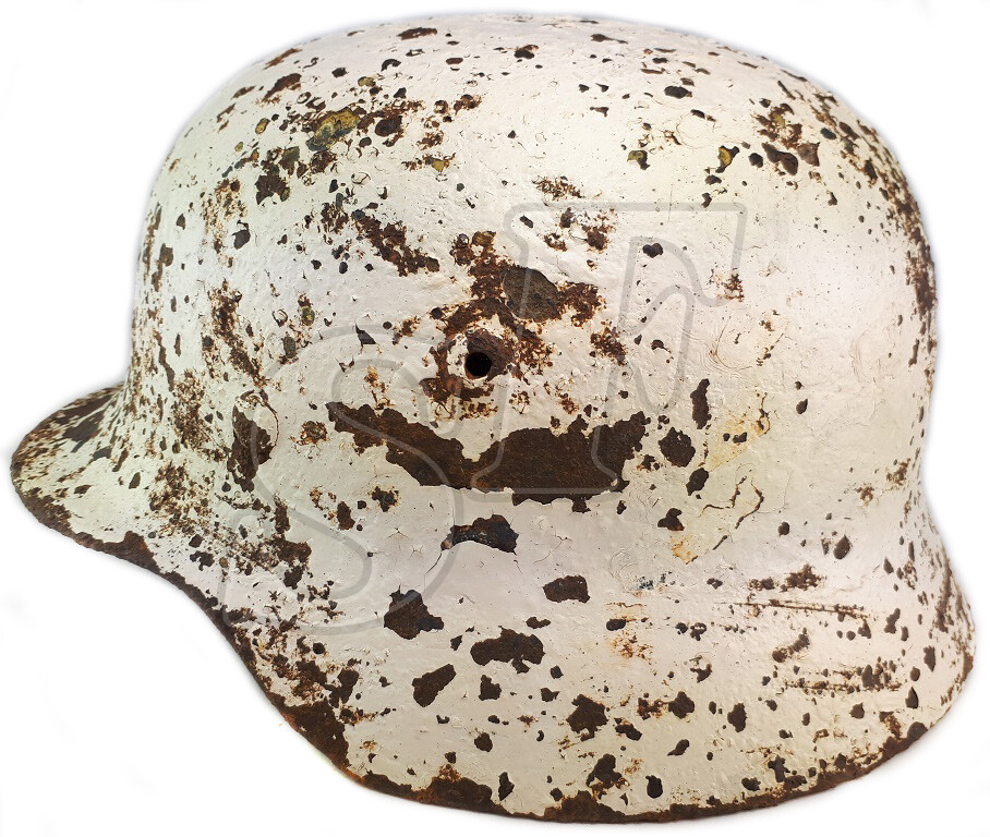 Winter camo helmet M40 / from Leningrad