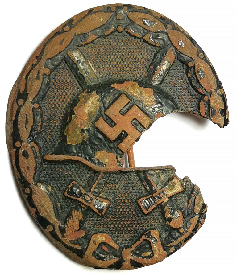 Wound badge / from Staraya Russa