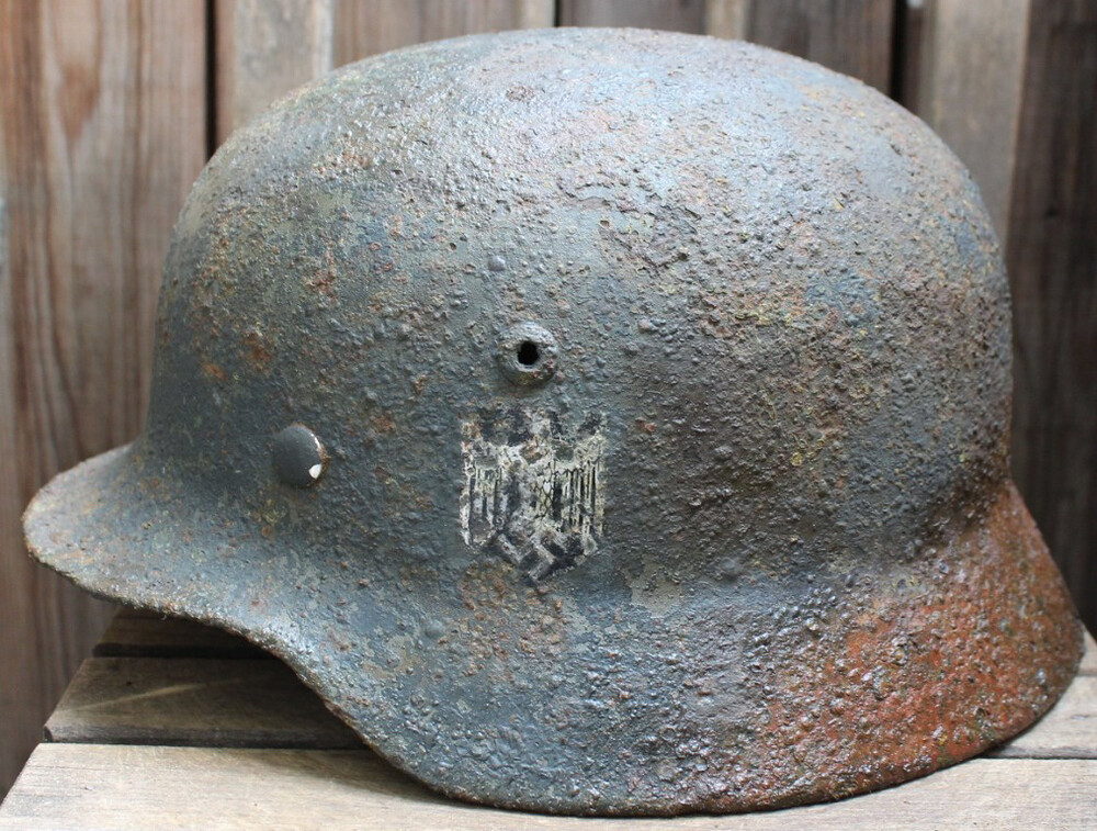 Wehrmacht helmet M35 / from Vyazma