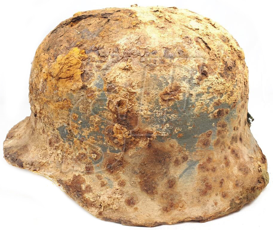 German helmet M40 / from Leningrad