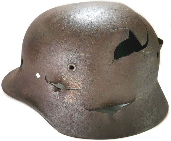 German helmet M40 / from Novgorod