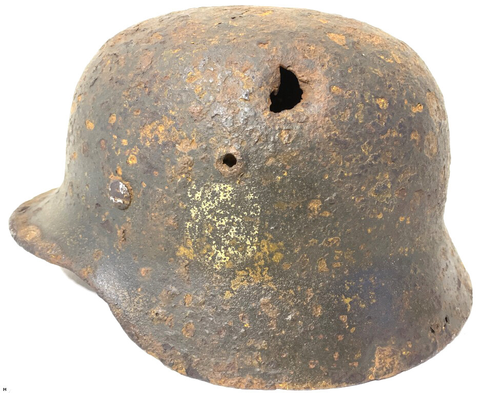 German helmet M40 / from Stalingrad