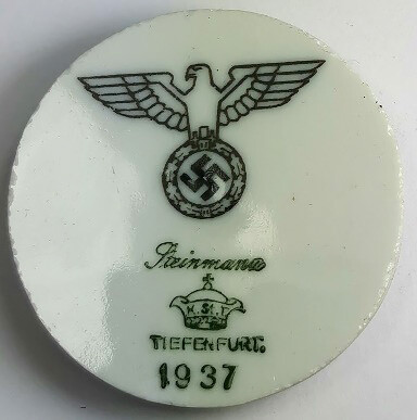 Refrigerator magnet from the dishes of the Deutsches Reich