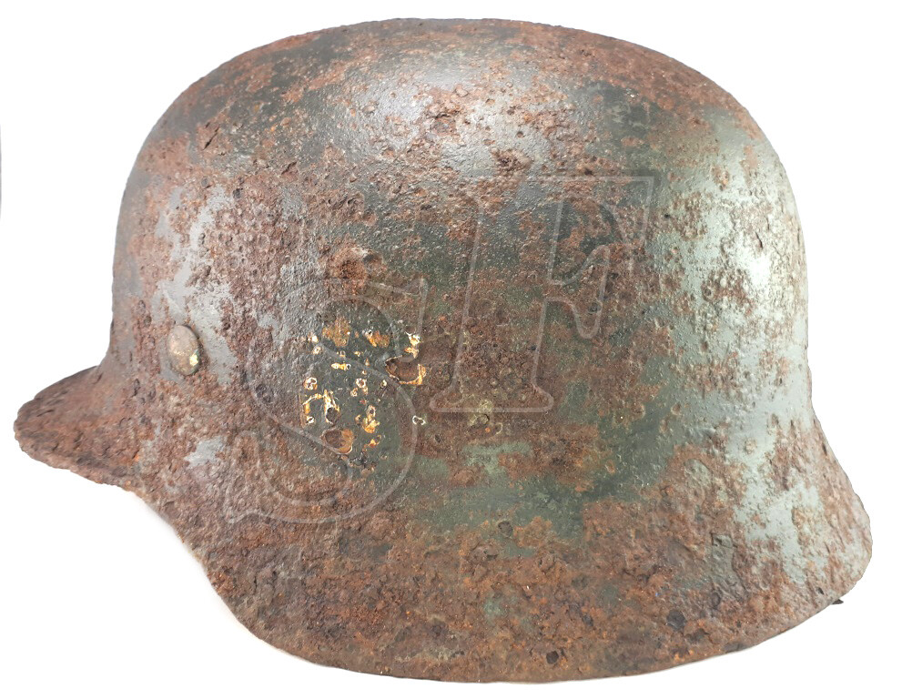 German helmet M35 / from Stalingrad