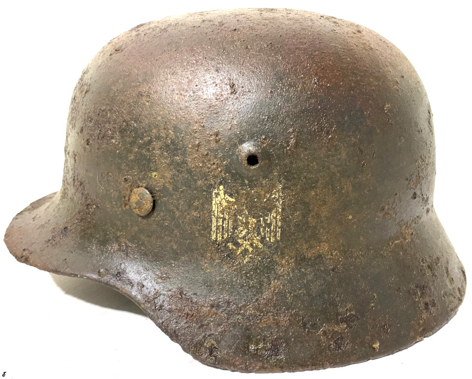 Wehrmacht helmet M40 / from Stalingrad
