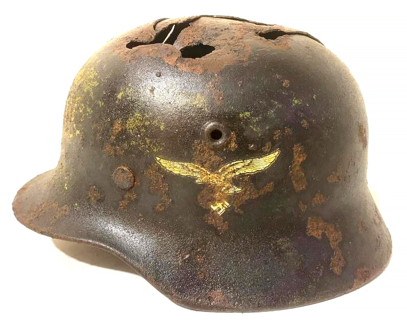 Luftwaffe helmet M40 / from Stalingrad