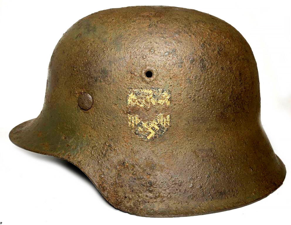 Wehrmacht helmet M42 / from Leningrad