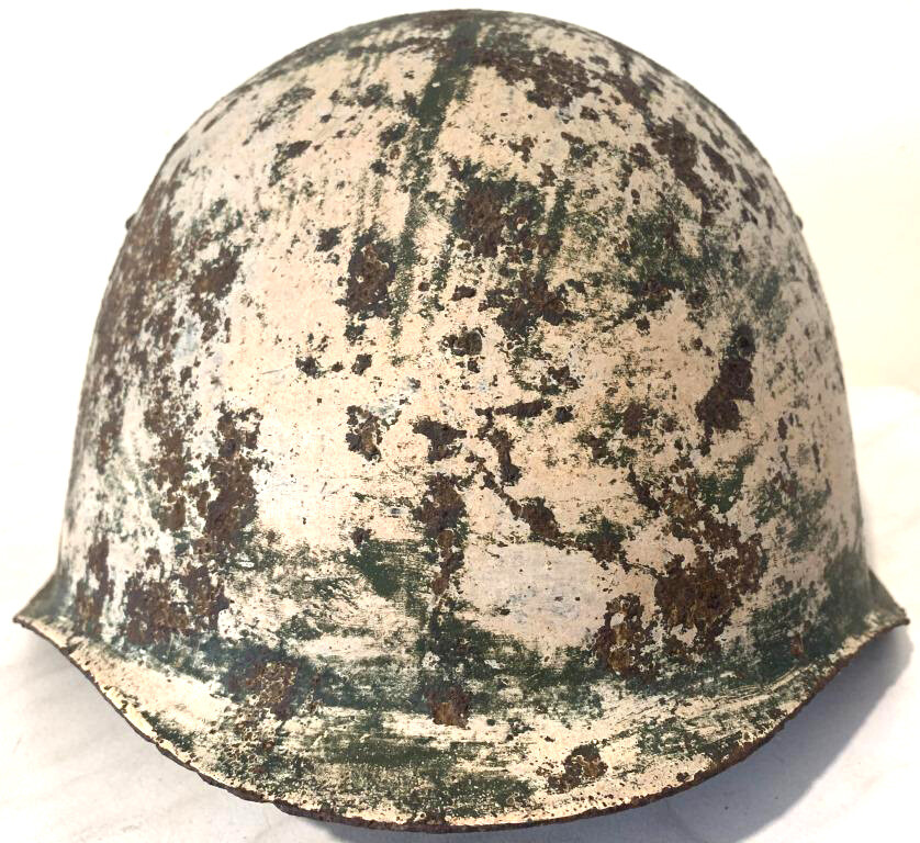 Winter camo Soviet helmet SSh39 / from Stalingrad
