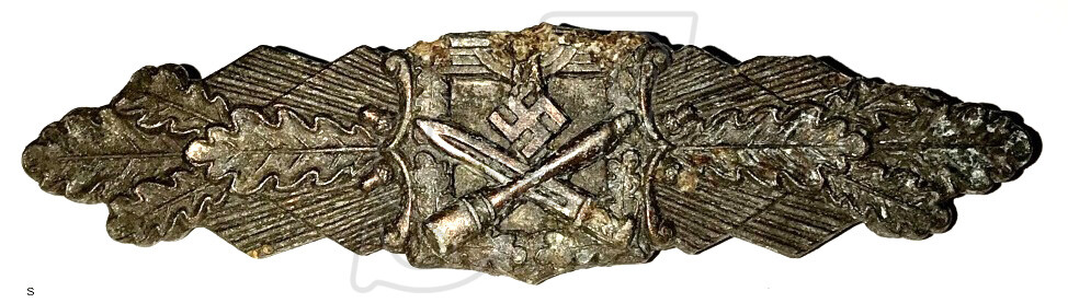 Close Combat Clasp in Bronze (for 15 battles)