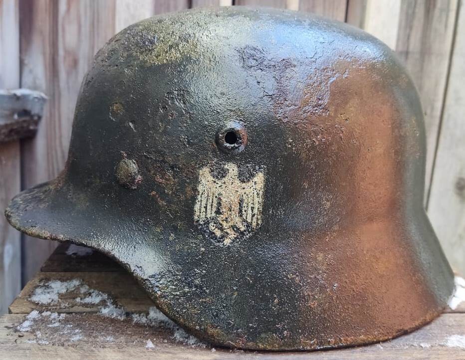 Wehrmacht helmet M40 / from Novgorod