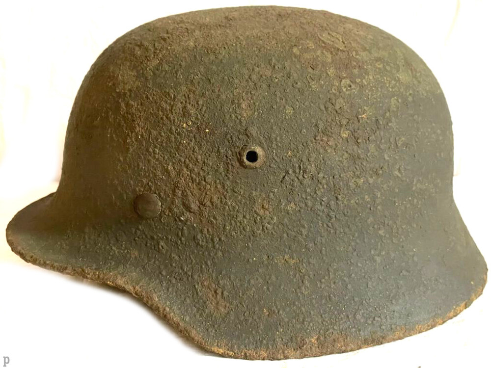 German helmet M35 / from Stalingrad