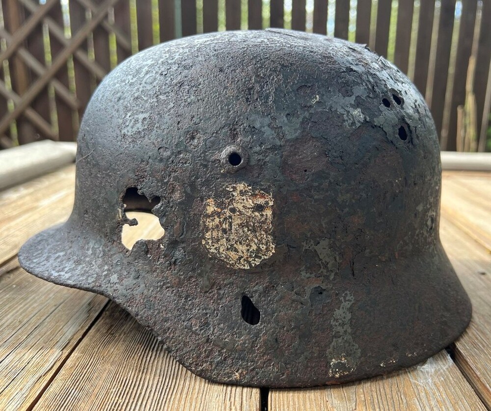 Wehrmacht helmet M35 DD / from Veliky Novgorod
