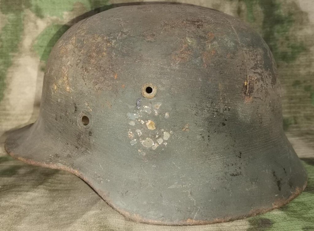German helmet M35 DD / from Leningrad